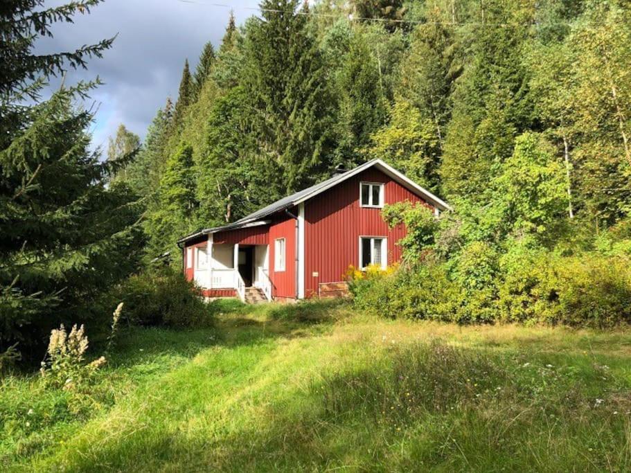 Ekshärad Little Forest House "Our Little Farm" מראה חיצוני תמונה