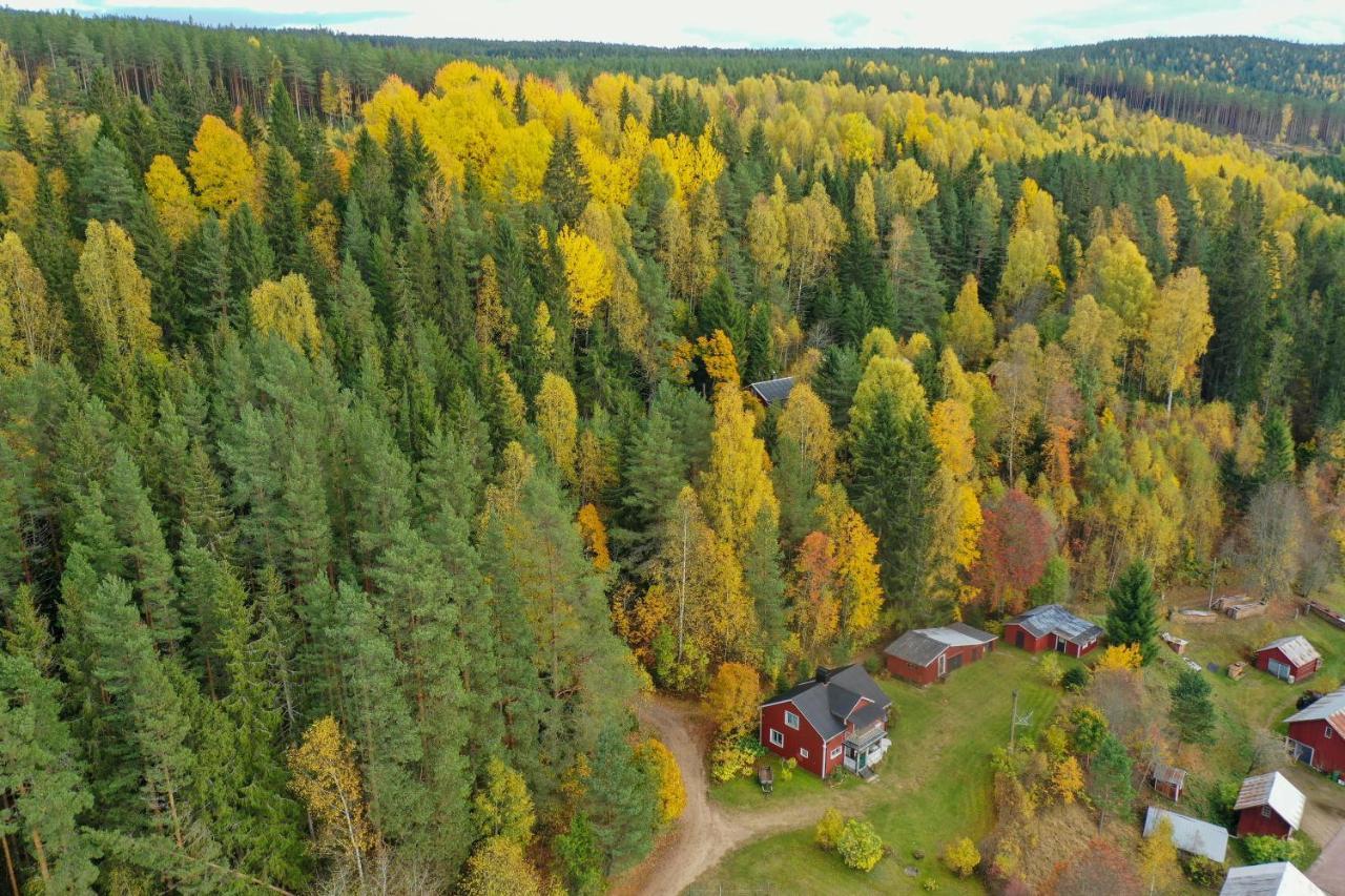 Ekshärad Little Forest House "Our Little Farm" מראה חיצוני תמונה
